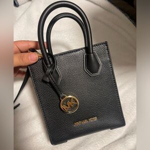 Michael kors cross body bag